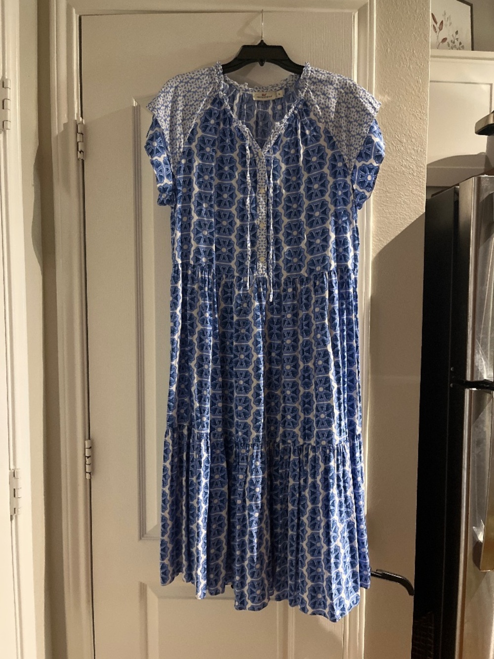 Vineyard Vines Flowy Dress, size Medium